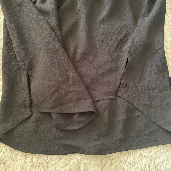 Michael Kors Gold Metal Zip V-Neck Chest Pocket Long Slv Blouse - Picture 6 of 7